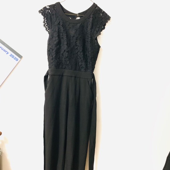 Black jumper - Picture 4 of 4